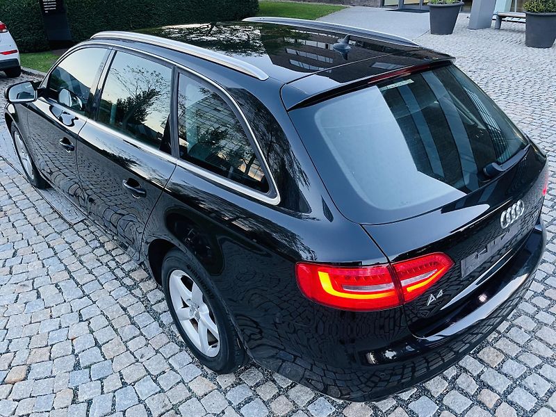 Audi A4 2.0TDI MAN VÝHŘEV SERVISKA LED - fotka 16 z 41