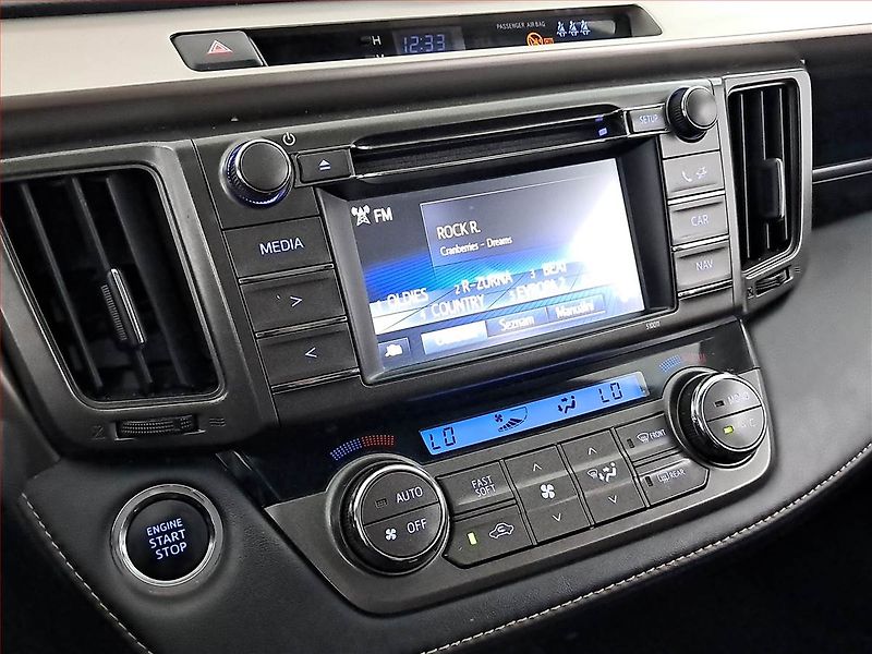 Toyota RAV4 (2014) 2.2 D-4D, 4X4, Xenony - fotka 12 z 20