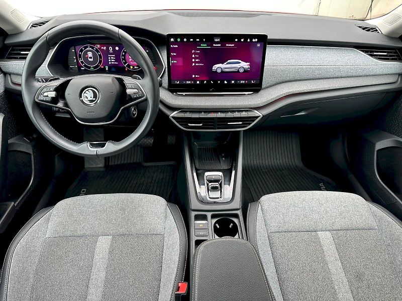 Škoda Octavia (2024) 1.5 TSI 110kW MHEV Top Selecti - fotka 5 z 25