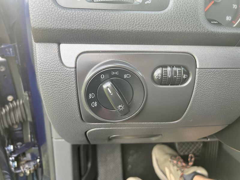 Volkswagen Golf 1.4TSI 90KW,DSG,DIGI,TEMPOMAT - fotka 33 z 45