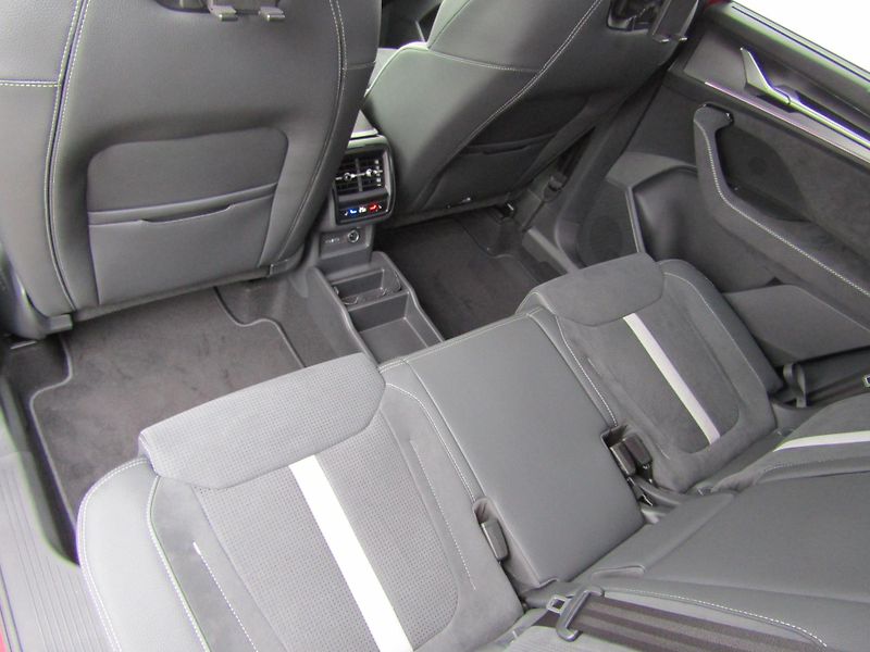 Škoda Kodiaq (2025) Sportline 2,0 TDI 4x4 DSG - fotka 25 z 30