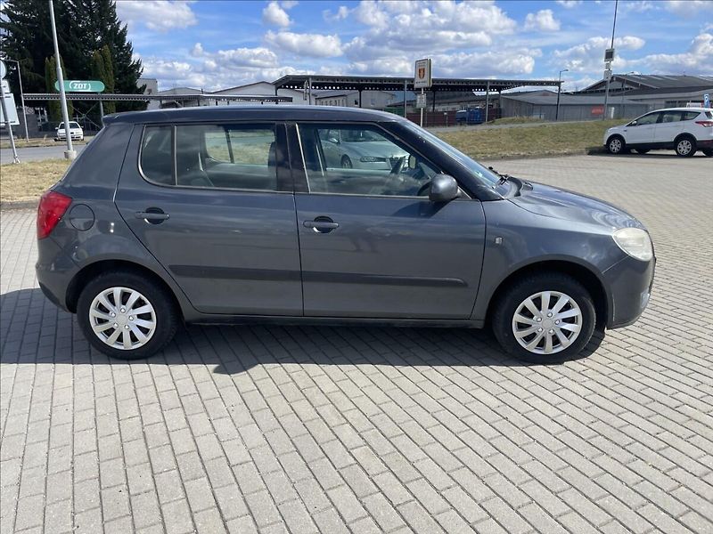 Škoda Fabia 1,4 i 16V Klima ESP serviska k - fotka 5 z 32