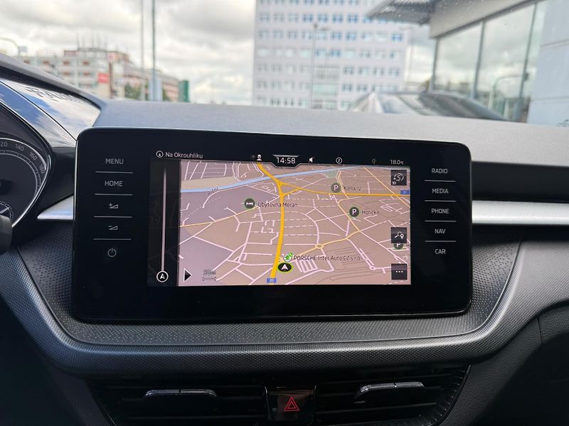 Škoda Fabia Ambition 1.0 TSI 81kw DSG - fotka 13 z 25