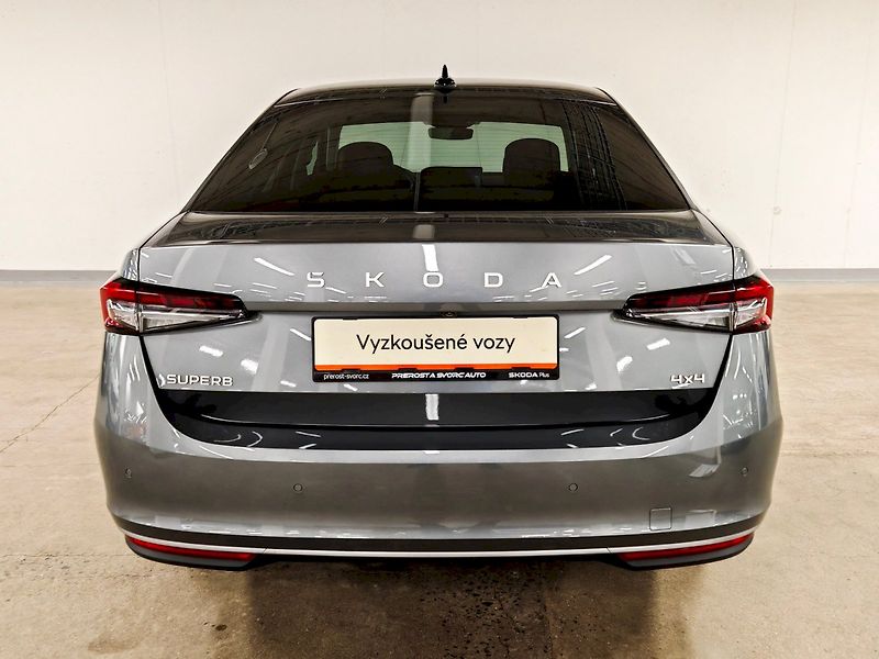 Škoda Superb (2025) 2.0 TSI 195 kW DSG 4x4 L&K - fotka 31 z 35