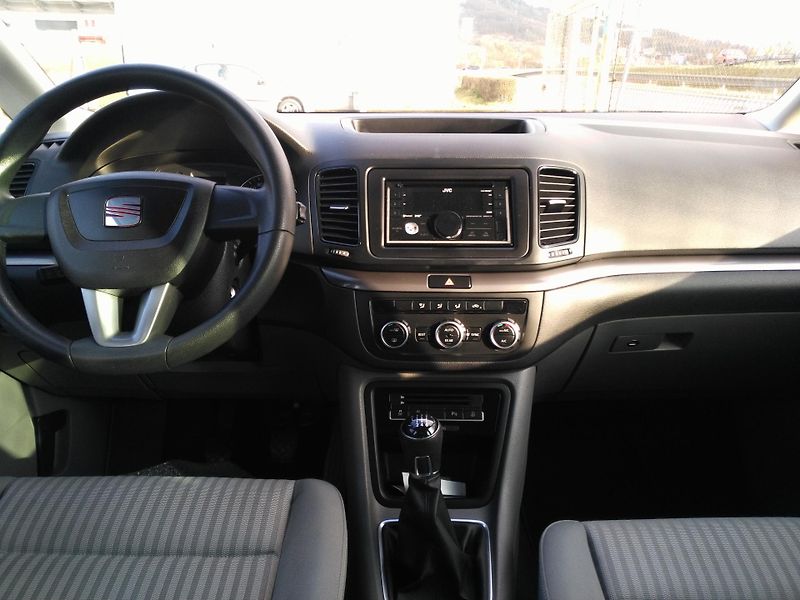 Seat Alhambra 1,4 TSI  /110 kW/ Reference - fotka 9 z 33