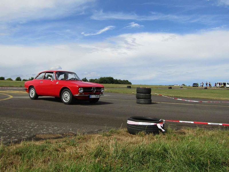 Nultý ročník srazu vozů Alfa Romeo v Jihočeském kraji.