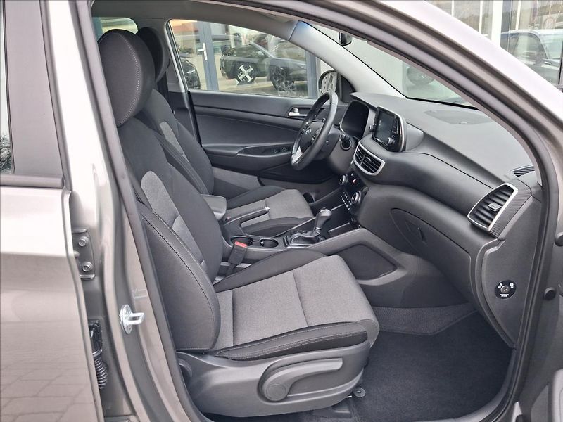 Hyundai Tucson 1,6 T-GDI AT STYLE - fotka 15 z 18