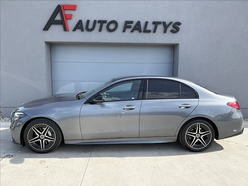 Mercedes-Benz Třídy C 2,0 220d 147 KW AMG 4 MATIC CZ - fotka 5 z 32