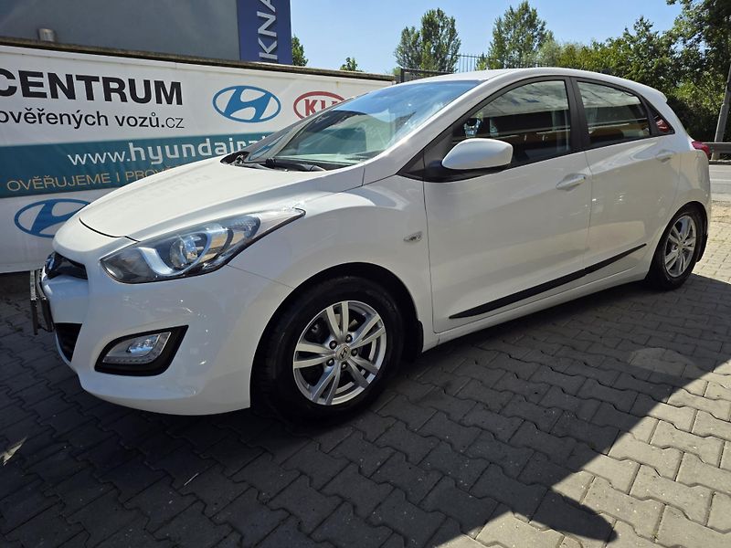 Hyundai i30 (2013) 1.4-1.maj.-LPG-TAŽNÉ-KLIMA - fotka 6 z 24
