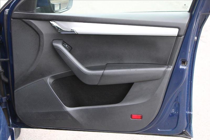 Škoda Octavia 1.6 TDI/81 kW/Ambition/ CZ - fotka 28 z 39