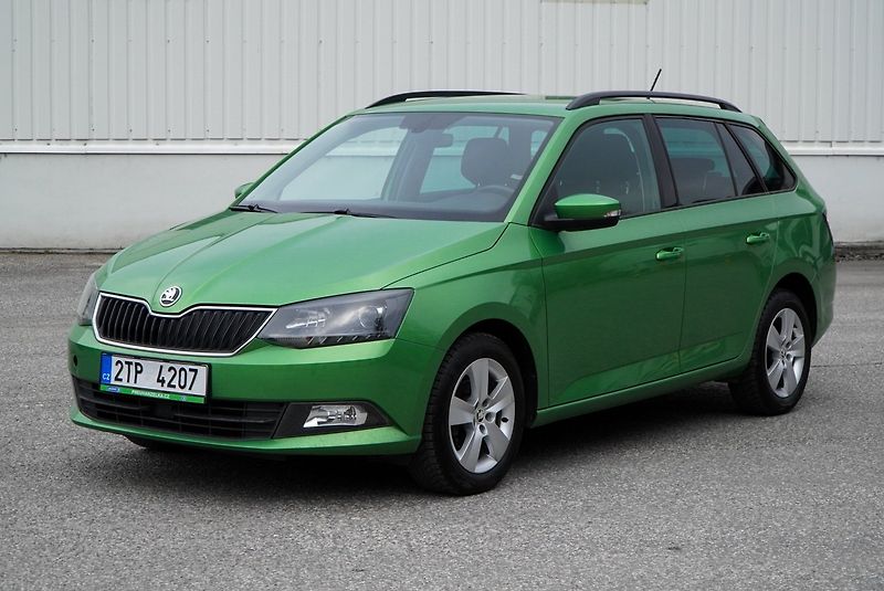 Škoda Fabia 1.2 TSI STYLE - fotka 6 z 26