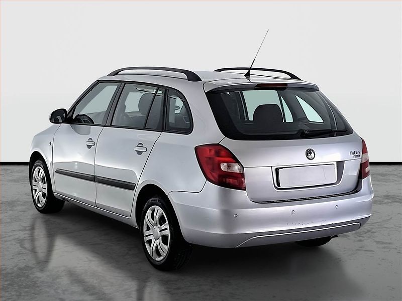 Škoda Fabia (2008) 1.9 TDI, Serv.kniha - fotka 4 z 15