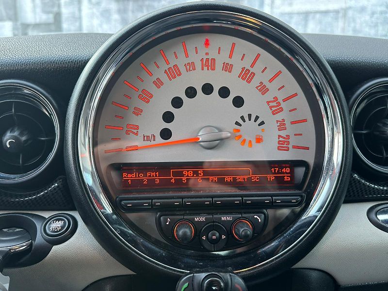 Mini Cooper S (2012) Coupe, 2.0D 105KW - fotka 11 z 19