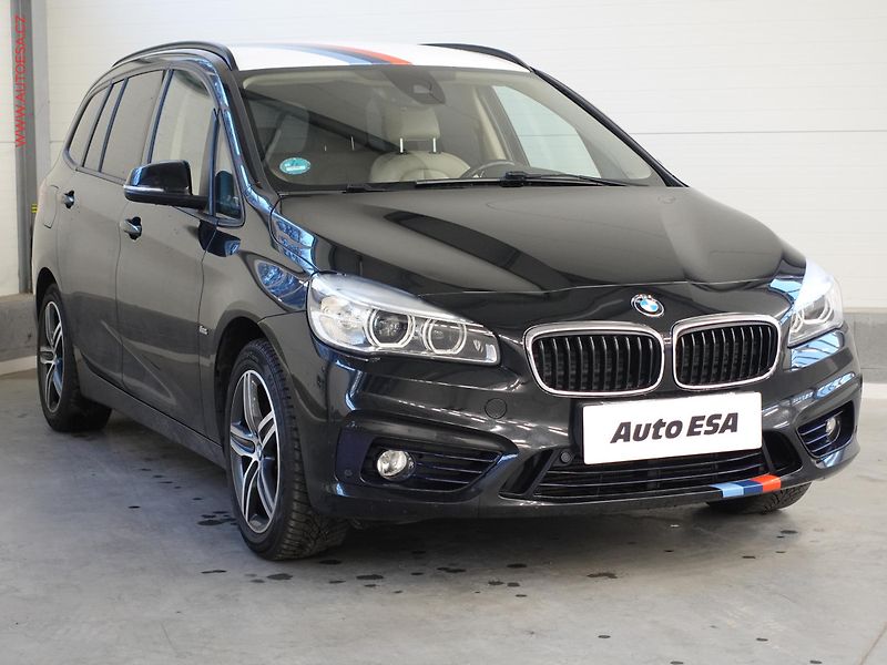 BMW Řada 2 (2017) 2.0d 220d xDrive, AT, navi - fotografie inzerátu
