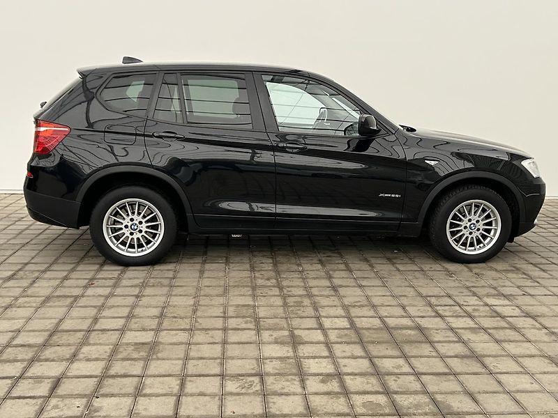 BMW X3 3.0 i 4x4 XDRIVE - fotka 8 z 23