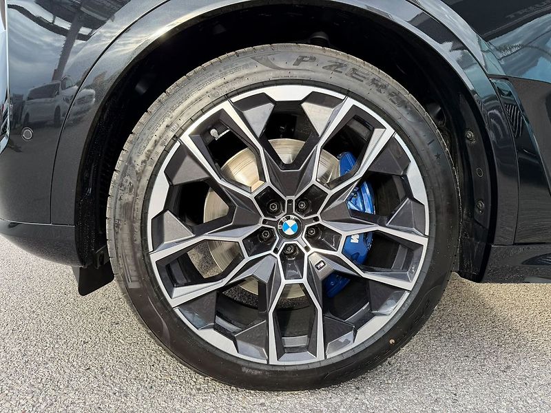 BMW X7 (2026) xDrive 40d Natáčecí Náprava Ma - fotka 16 z 40