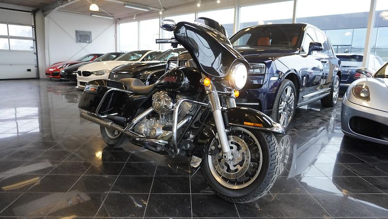 Harley-Davidson Electra Glide Standard 1340 - fotka 11 z 19