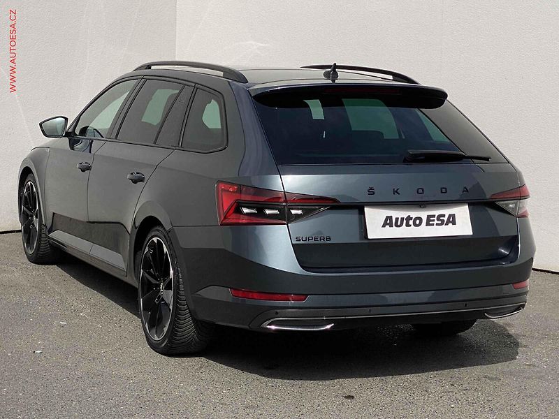 Škoda Superb (2021) 2.0 TDi, SportLine, DSG, LED - fotka 6 z 20