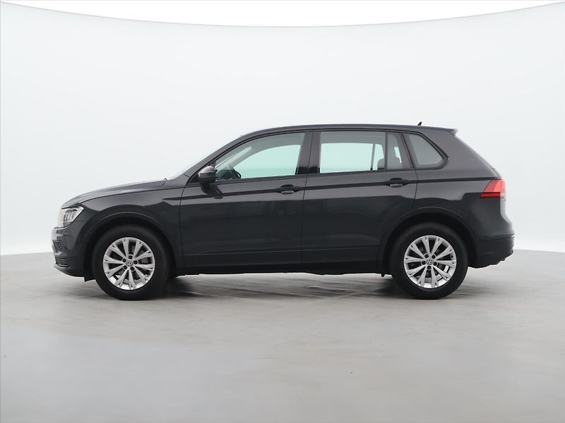 Volkswagen Tiguan 1.4 TSI 110kW LED Navi 1.Maj. - fotka 4 z 29