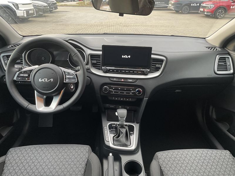 Kia Ceed SW (2025) 1,5T-GDi   SPIN 