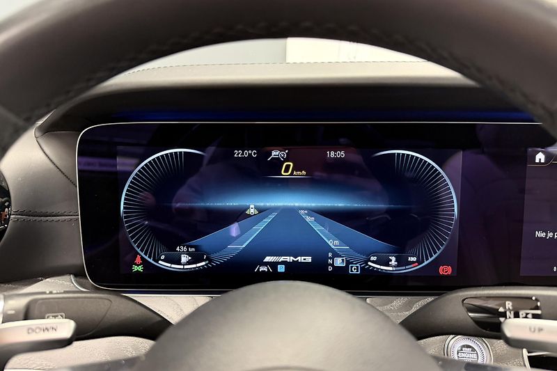 Mercedes-Benz Třídy E (2021) E 63s AMG 4Matic+ V8 Biturbo - fotka 64 z 124