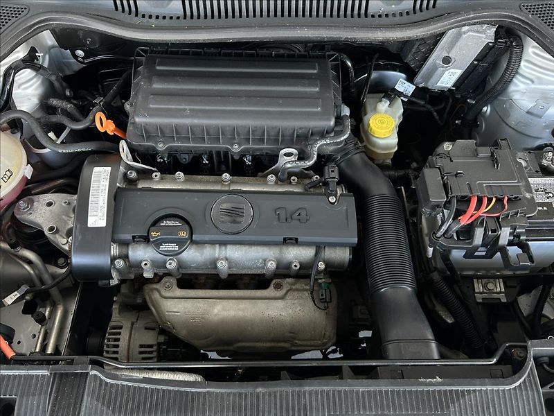Seat Ibiza 1,4   16V,SERVISKA,KLIMA,TAŽNÉ - fotka 21 z 22