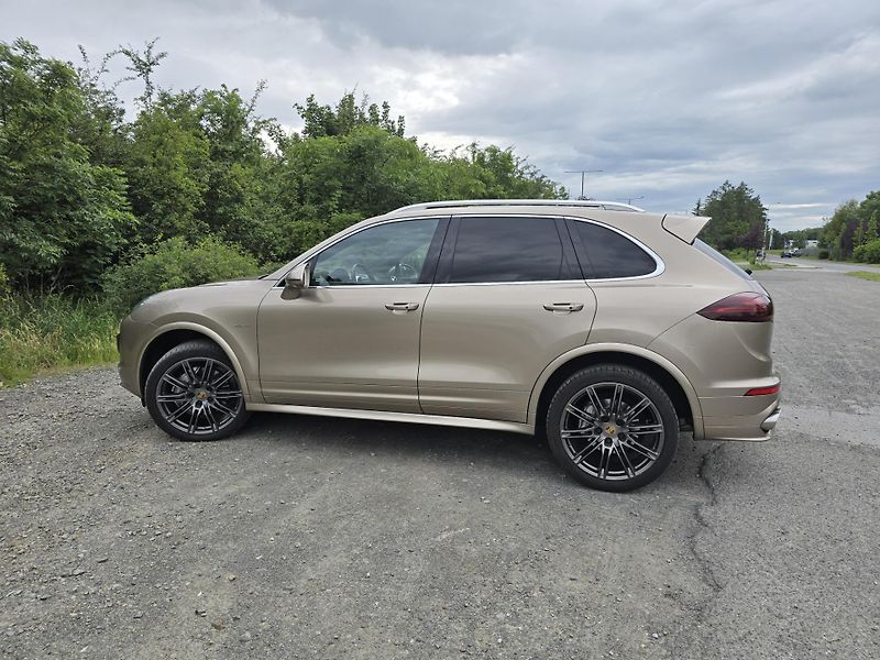 Porsche Cayenne (2015) 4,2 S,ČR,1.maj, Záruka, DPH - fotka 4 z 20