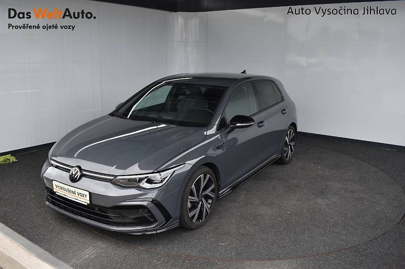 Volkswagen Golf (2022) 1.5TSI 110kW R-Line, Manuál - fotka 1 z 24