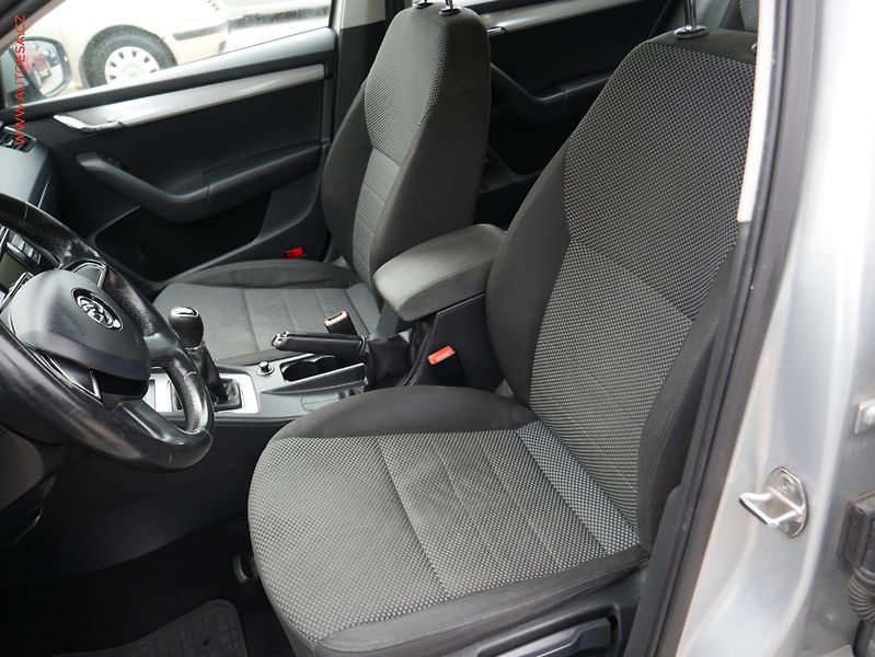 Škoda Octavia (2015) 1.6 TDi, ČR, Ambition - fotka 9 z 14