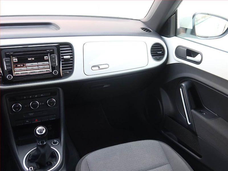 Volkswagen Beetle (2014) 1.4 TSI, Serv.kniha, Tempomat - fotka 8 z 19