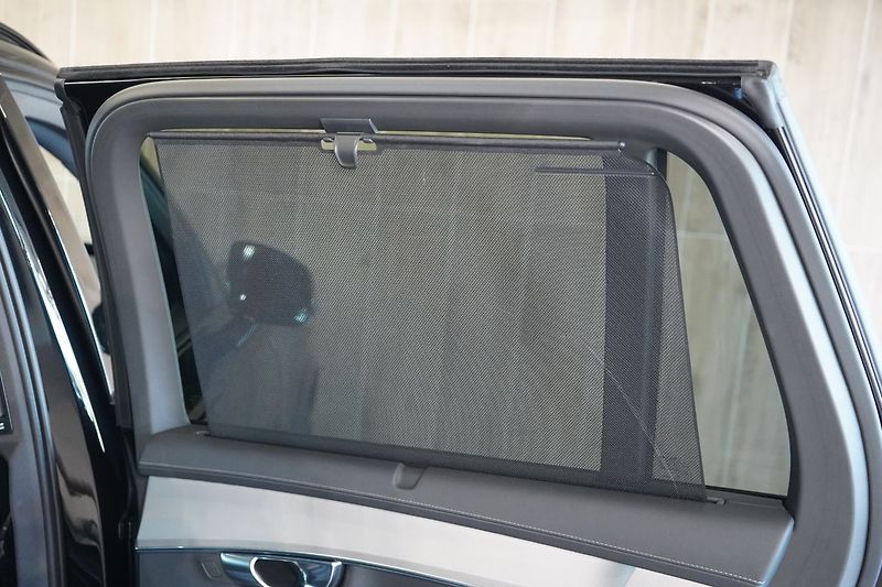 Volvo XC90 T8 PLUS Black Edition, Vzduch - fotka 47 z 50