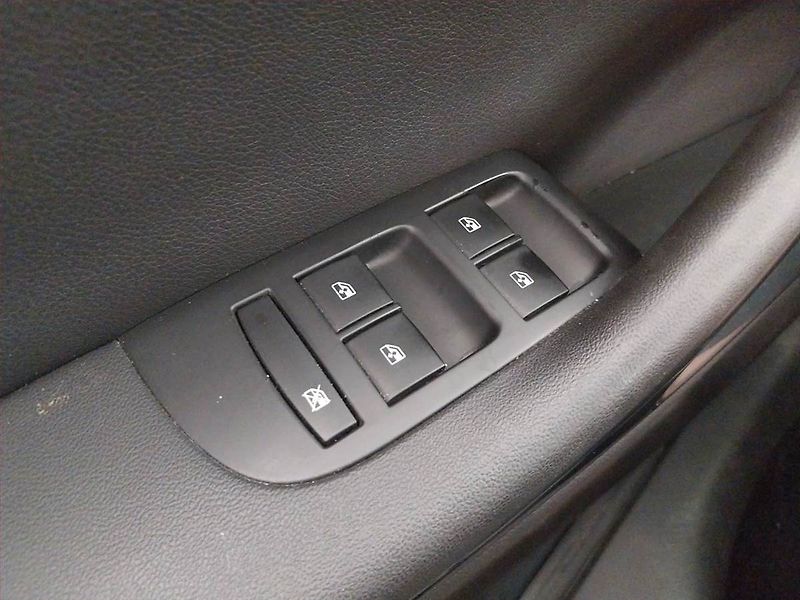 Opel Zafira (2017) 1.4 Turbo, LPG, Automat - fotka 21 z 22