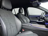 Mercedes-Benz Třídy E 300 de 4MATIC kombi s hybridní - náhled 15