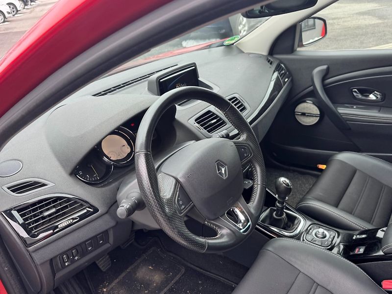 Renault Mégane (2016) 1,6 Dci 96 KW BOSE - fotka 11 z 28