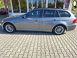 BMW Řada 3 (2010) 320d 105kW 6MAN -NAVI-SENZORY - náhled 4