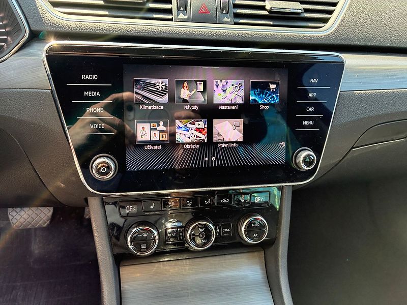 Škoda Superb 2.0 TDi 147 kW-FACE LIFT-STYLE - fotka 19 z 29