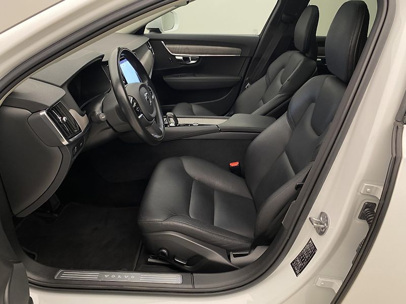 Volvo V90 CC B4 AWD PLUS AUT - fotka 3 z 56
