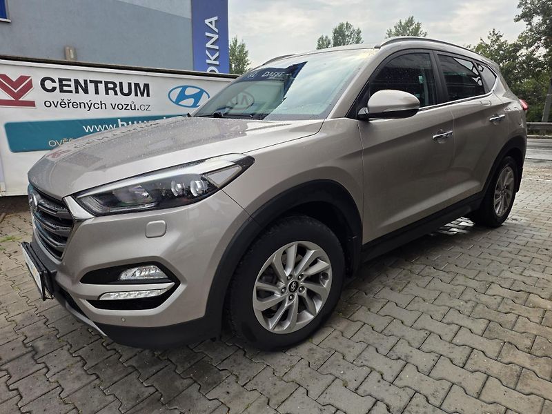 Hyundai Tucson (2016) 1.7-1MAJ.-TOP STAV-NAVI-KAMERA - fotka 4 z 12