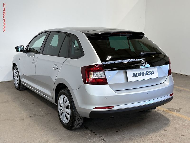 Škoda Rapid (2014) 1.2 TSi, Style, xenon, panor - fotka 6 z 16