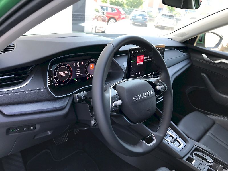 Škoda Octavia (2025) SELEC Exclusive TD 110/2.0 A7F - fotka 19 z 29