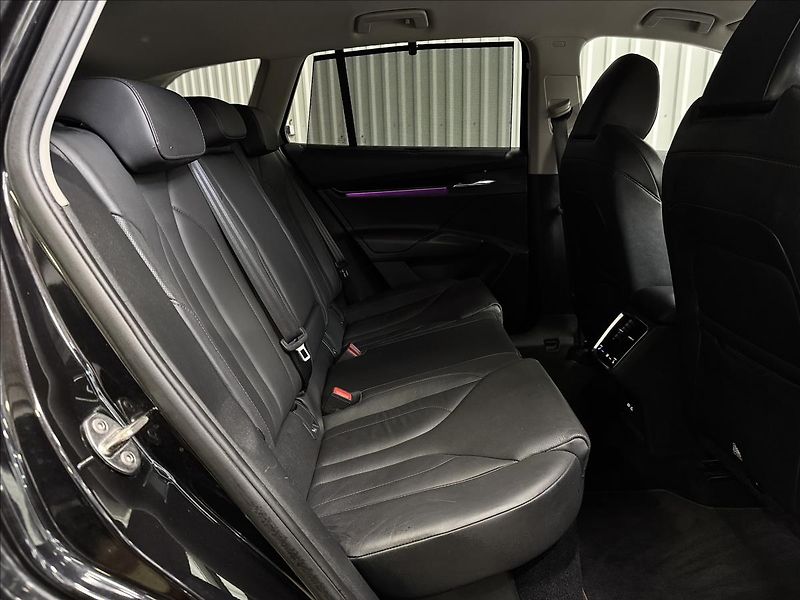 Škoda Enyaq IV80 DCC SUITE TAŽNÉ MATRIX - fotka 41 z 47