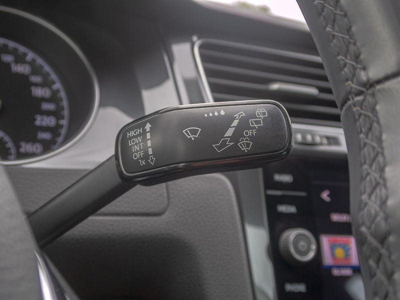 Volkswagen Golf (2018) ČR 1.0TSI 81KW – BARVA - fotka 22 z 52