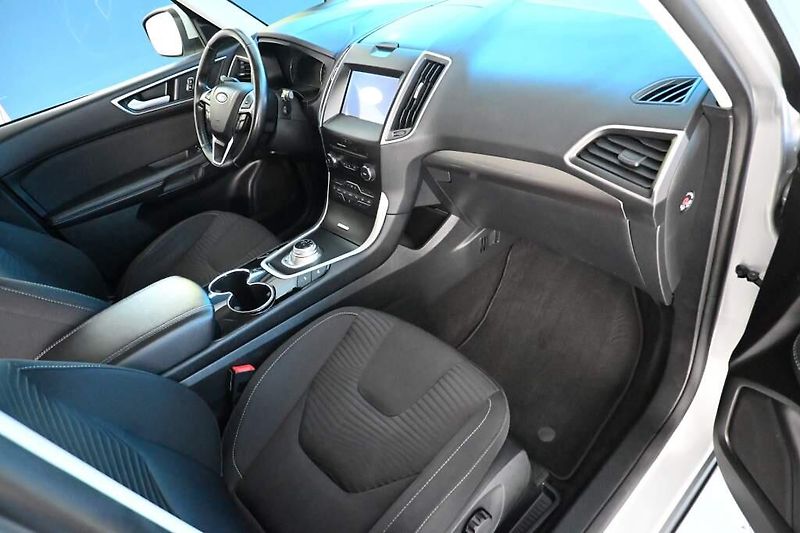 Ford S-MAX (2023) 2.5 140 KW FHEV Tažné Kamera D - fotka 10 z 31