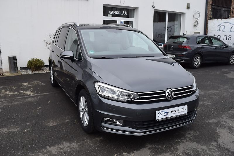 Volkswagen Touran (2017) 1.4TSI 110kw HIGHLINE 7M TAŽNÉ - fotka 4 z 50