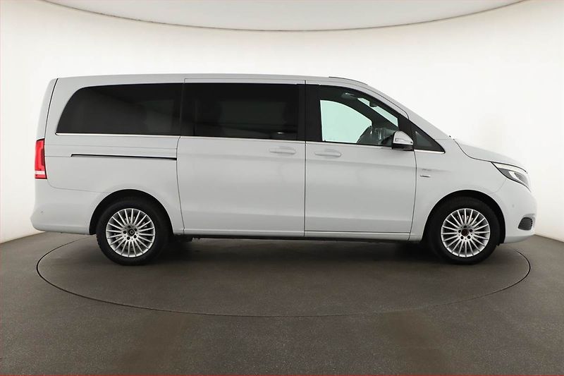 Mercedes-Benz Třídy V (2015) 250 d, ČR, DPH - fotka 6 z 21