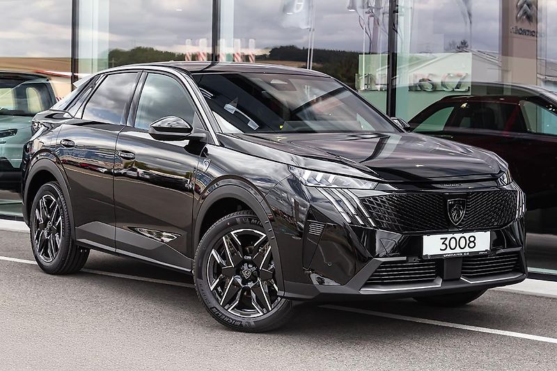 Peugeot 3008 (2026) 1,2   BUSINESS Hybrid 145 e-DC - fotka 3 z 13