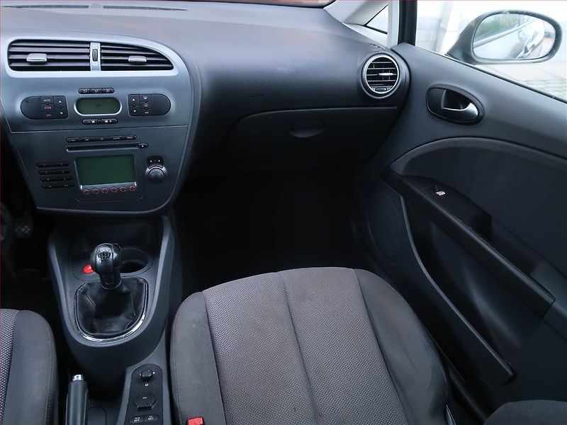 Seat Leon (2006) 1.9 TDI, Eko.zaplacen, po STK - fotka 8 z 14