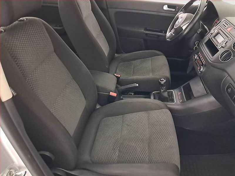 Volkswagen Golf Plus (2009) 1.6 TDI, Tempomat - fotka 9 z 17