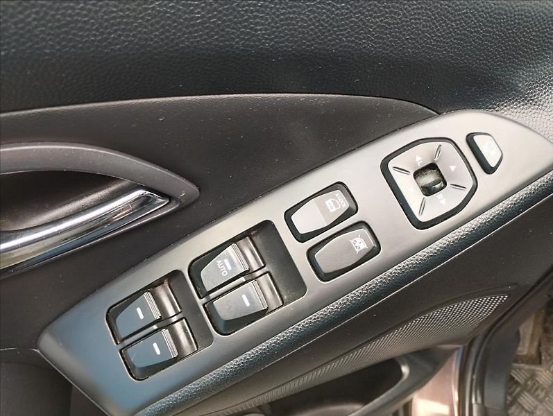 Hyundai ix35 1,7 CRDi 1. Majitel, ČR - fotka 17 z 19