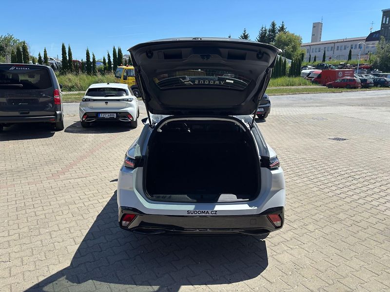 Peugeot 308 SW ALLURE Hybrid - fotka 7 z 20